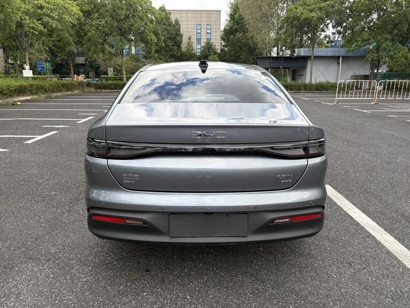 BYD Seal 05 DM-i Hybrid, 2025 — фото 5 из 8