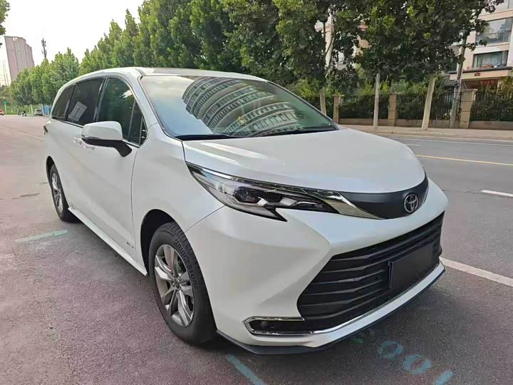 Toyota Sienna, 2025 — купить в Чебоксарах под ключ