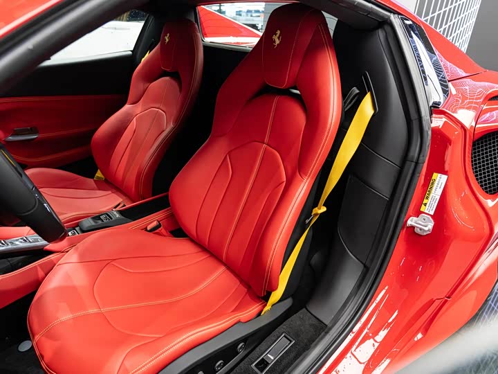 Ferrari F8, 2022 — фото 8 из 9