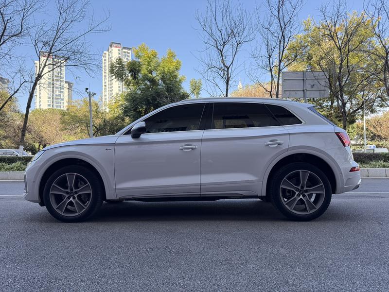 Audi Q5L, 2022 — фото 3 из 12