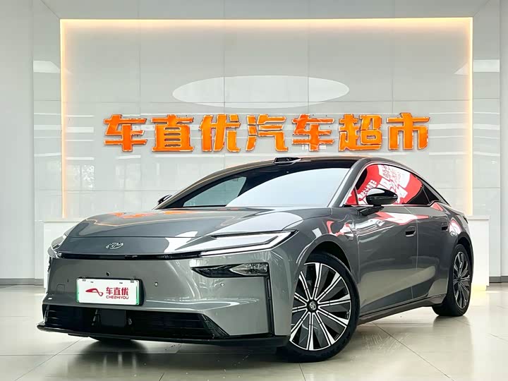 Toyota bZ7, 2026 — купить в Кирове под ключ