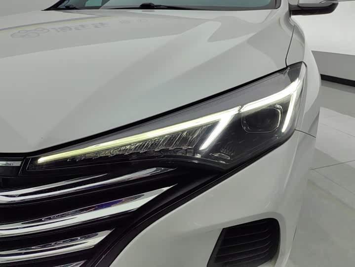 Changan Eado Plus, 2022 — фото 5 из 9