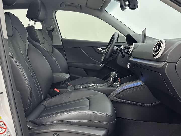 Audi Q2L, 2022 — фото 8 из 9