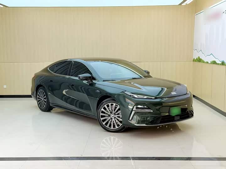 Geely Galaxy Starshine 8 EM-i, 2025 — фото 4 из 9