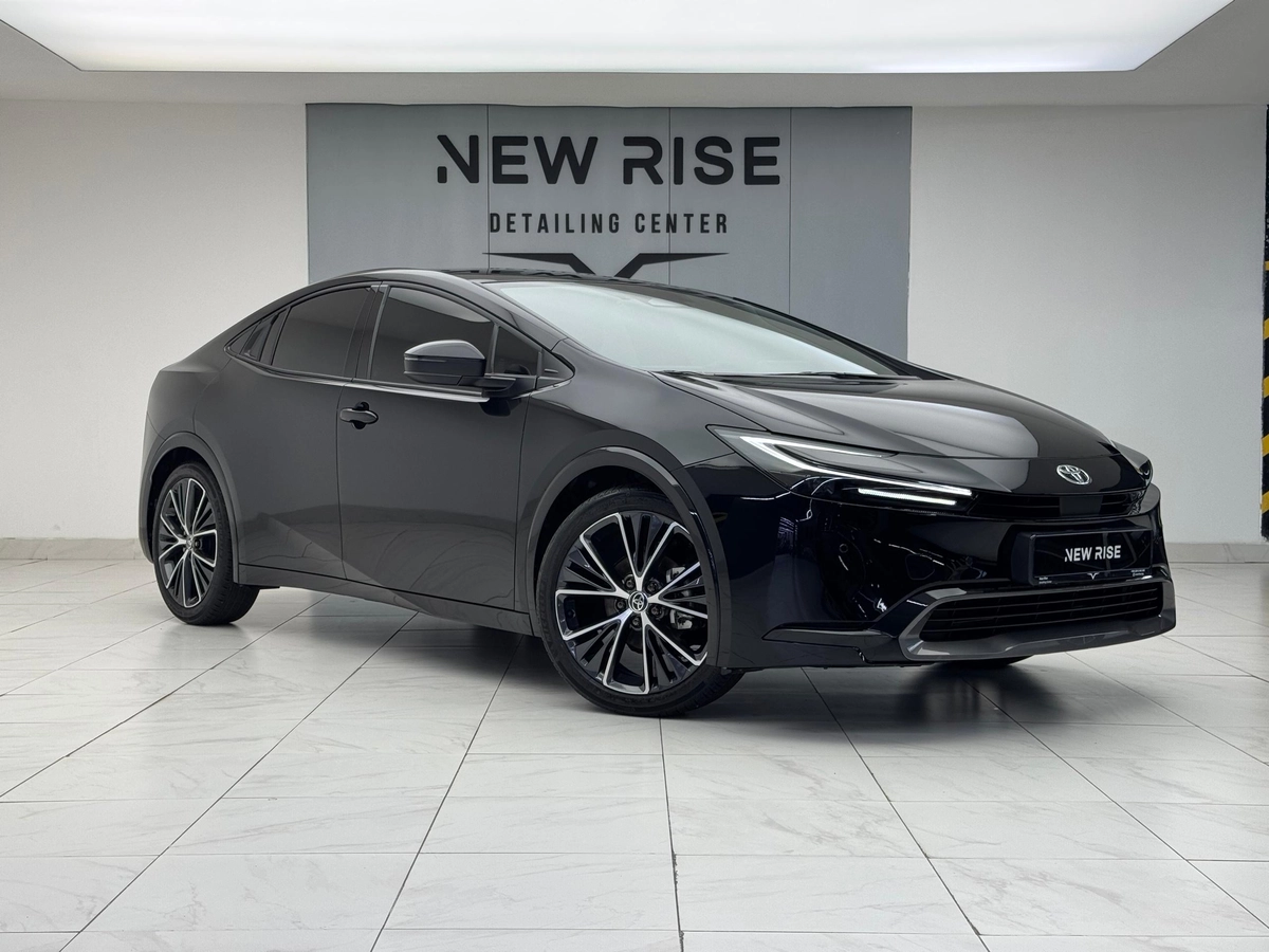 Toyota Prius, 2025 — фото 2 из 10