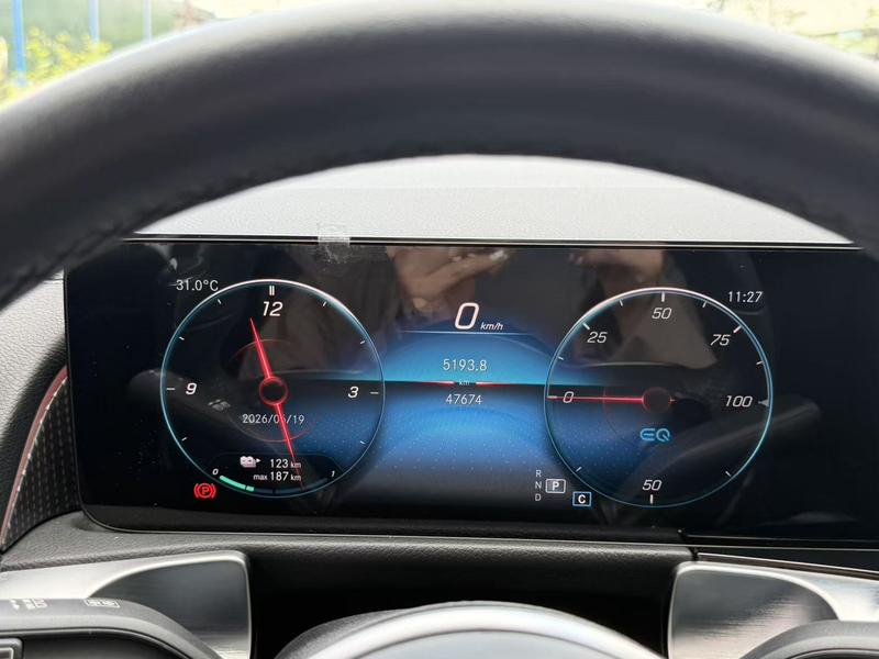 Mercedes-Benz EQB, 2023 — фото 7 из 10