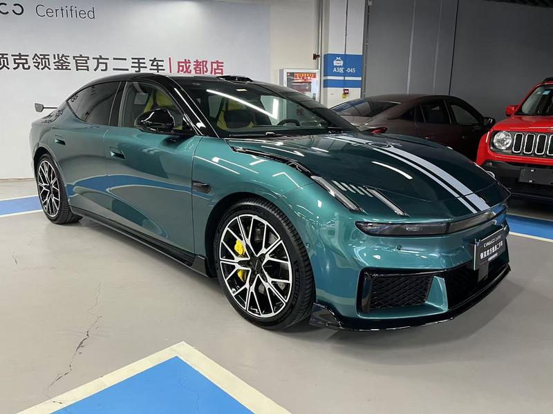 Lynk & Co 30 EM-P Hybrid, 2026 — фото 3 из 12