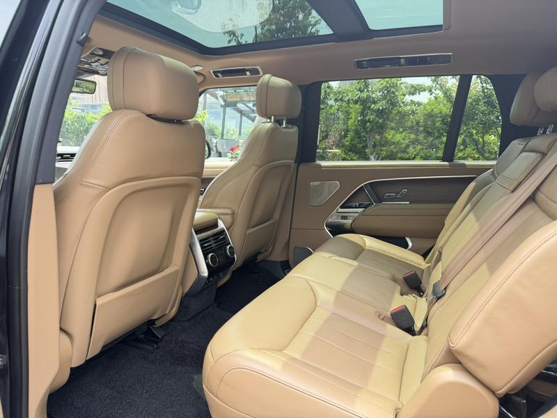 Land Rover Range Rover, 2023 — фото 11 из 12