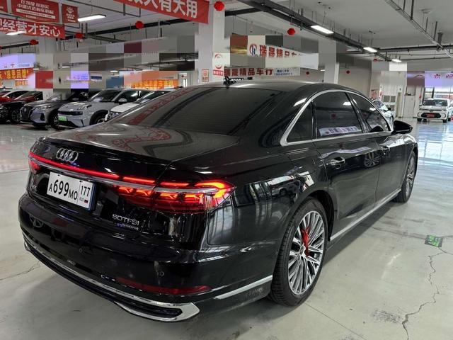Audi A8, 2023 — фото 7 из 10