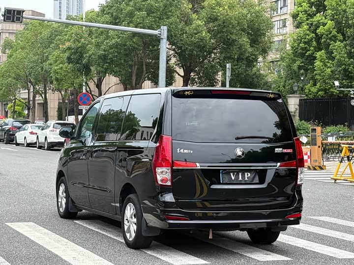 Dongfeng Forthing Lingzhi Plus, 2023 — фото 7 из 9