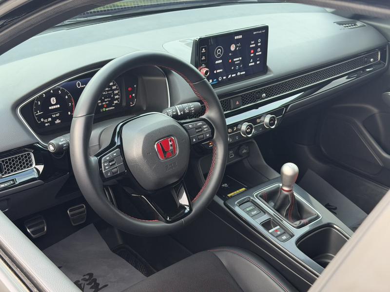Honda Civic, 2024 — фото 8 из 12