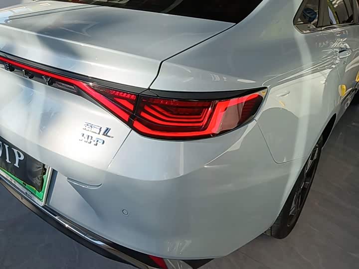 Geely Emgrand L Hi·P Hybrid, 2023 — фото 8 из 9