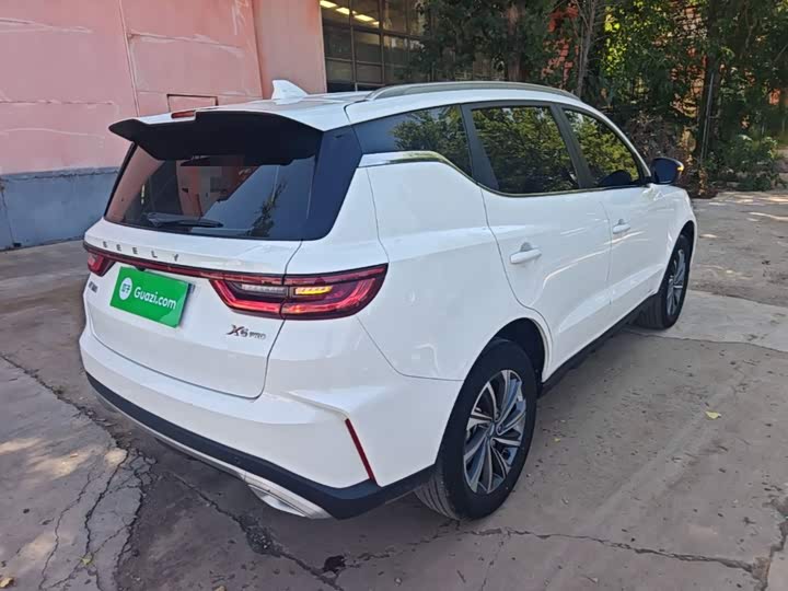 Geely Vision X6, 2023 — фото 5 из 9
