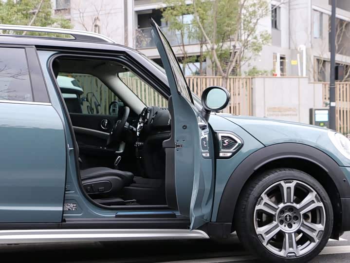 Mini Countryman, 2021 — фото 8 из 9
