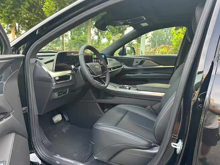 Cadillac XT5, 2026 — фото 4 из 9
