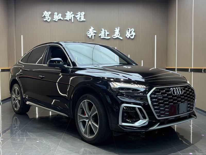 Audi Q5L Sportback, 2022 — фото 3 из 10