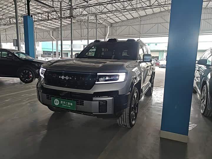 BYD FangChengBao Leopard 8, 2024 — фото 2 из 9