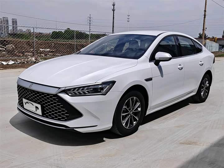 BYD Qin Plus, 2023 — купить в Санкт-Петербурге под ключ