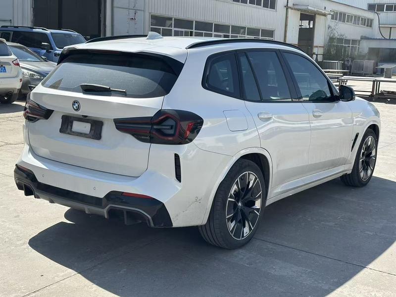BMW iX3, 2022 — фото 6 из 10