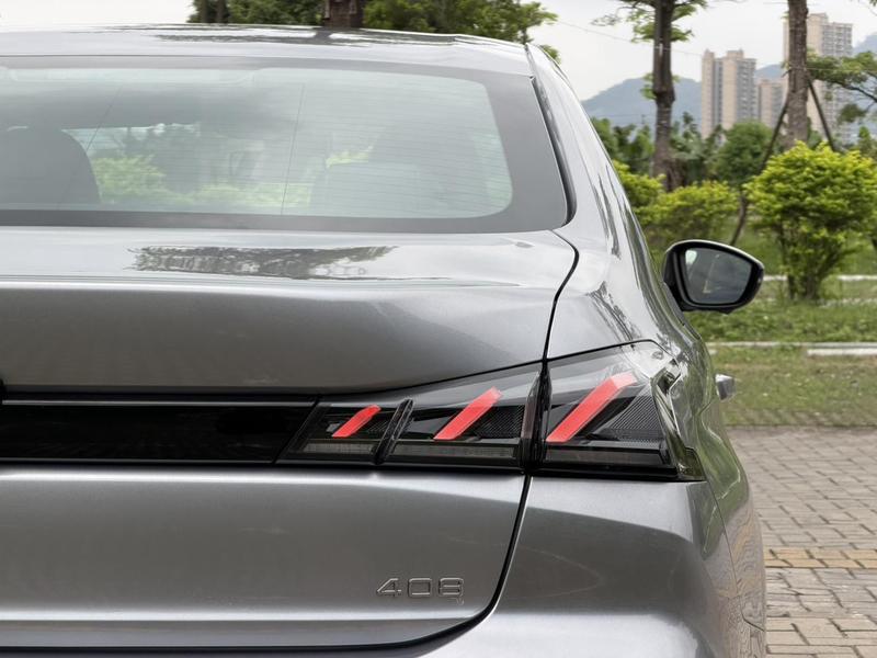 Peugeot 408, 2023 — фото 9 из 12