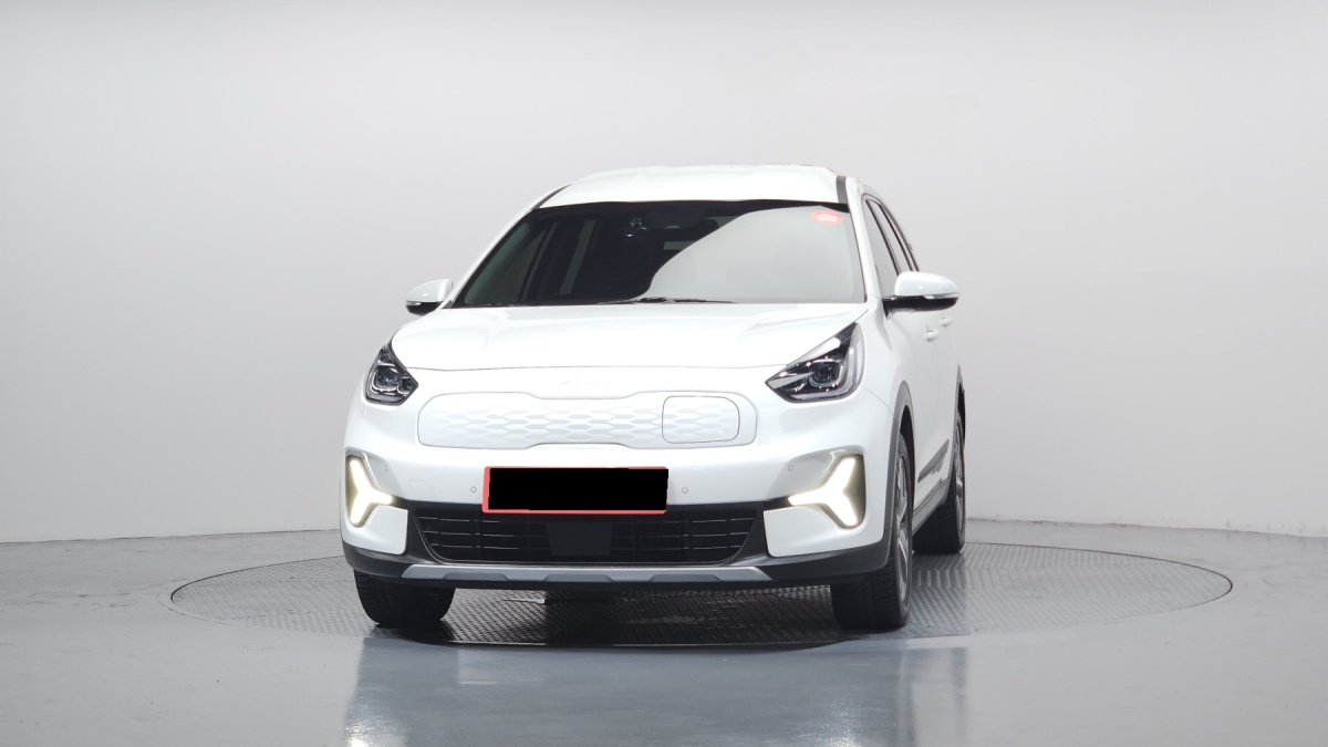 Kia Niro, 2023 — фото 3 из 12