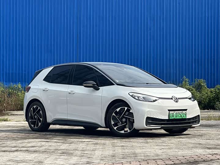 Volkswagen ID.3, 2024 — фото 2 из 9