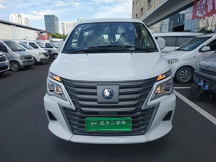 Dongfeng Forthing Lingzhi M5 EV, 2026 — фото 3 из 9