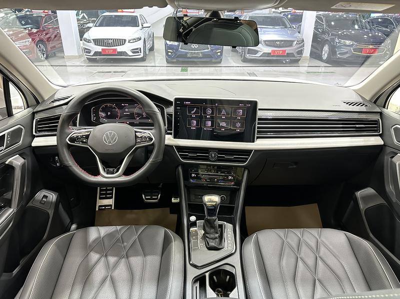 Volkswagen Tiguan L Pro, 2022 — фото 7 из 10