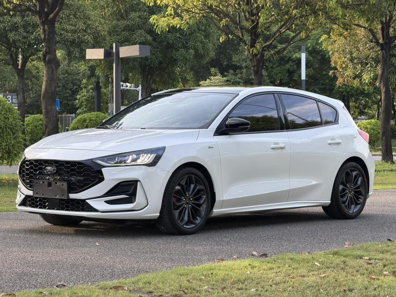 Ford Focus, 2022 — купить в Белгороде под ключ