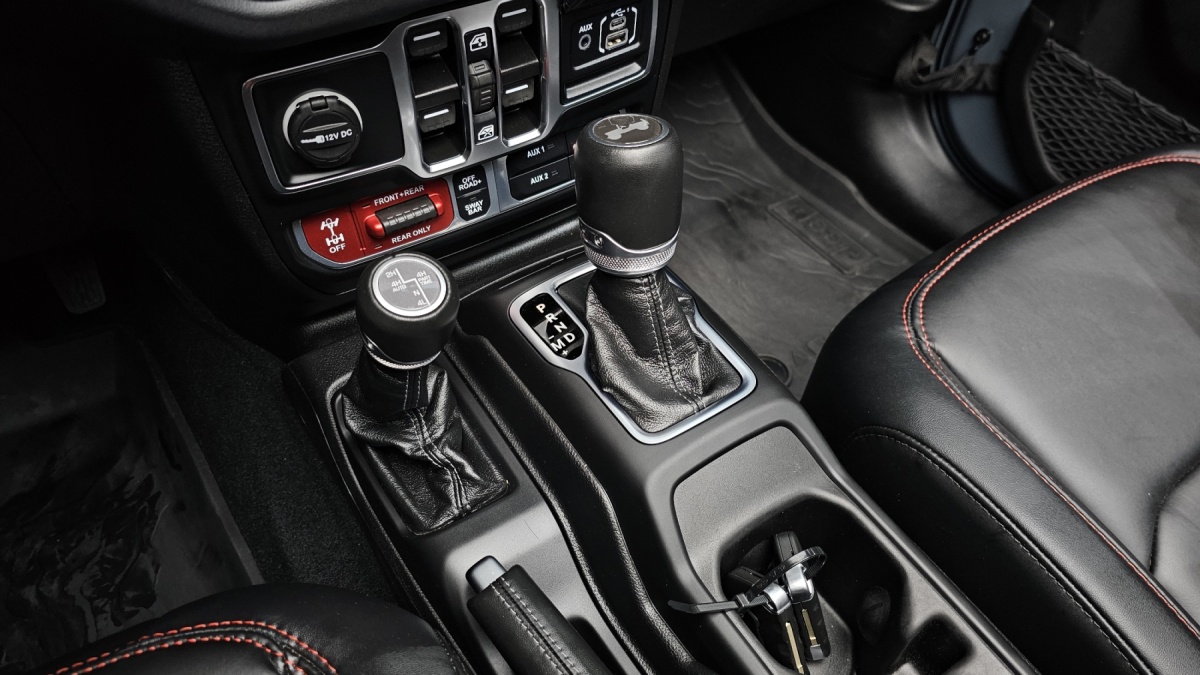 Jeep Wrangler, 2024 — фото 9 из 12