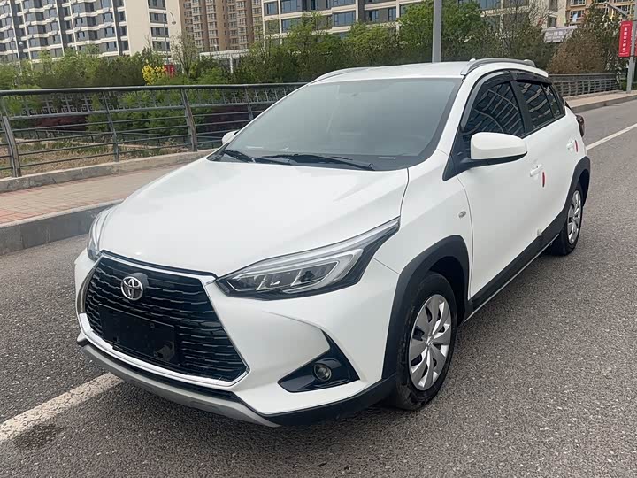 Toyota Yaris L Hatchback, 2022 — купить в Туле под ключ