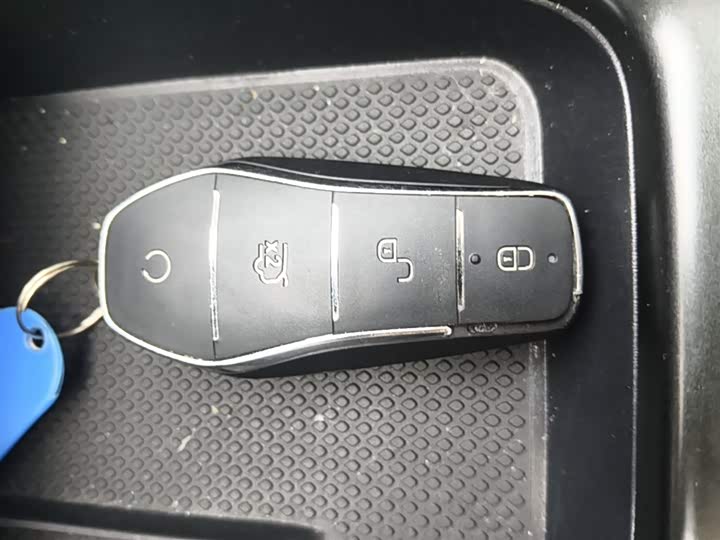 BYD Sea Lion 05 DM-i Hybrid, 2024 — фото 9 из 9