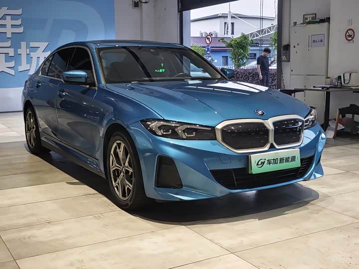 BMW i3, 2023 — фото 3 из 9