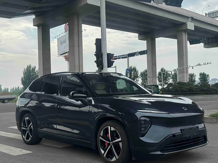 Nio ES7, 2022 — фото 3 из 9
