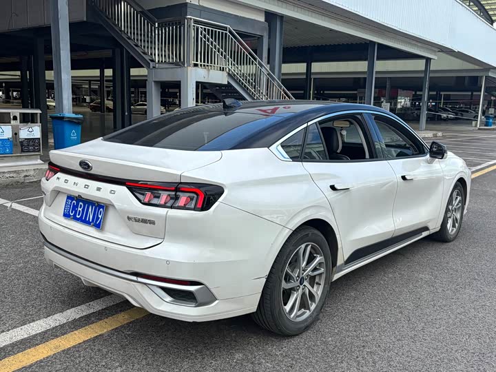 Ford Mondeo, 2022 — фото 6 из 9