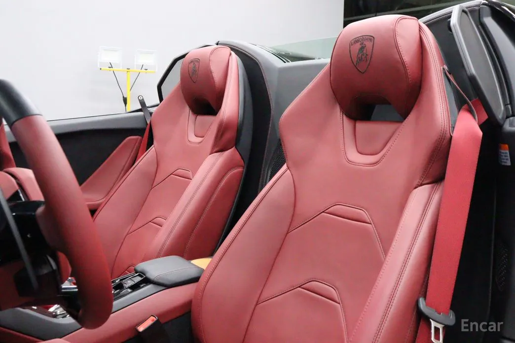 Lamborghini Huracan, 2023 — фото 10 из 12