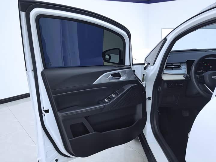 Geely Geometry E Firefly, 2022 — фото 7 из 9