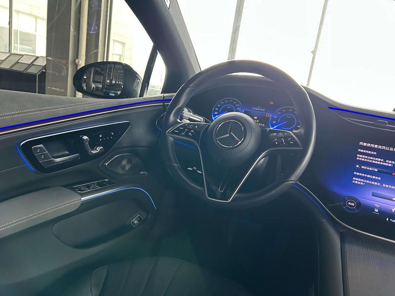 Mercedes-Benz EQS, 2023 — фото 8 из 10