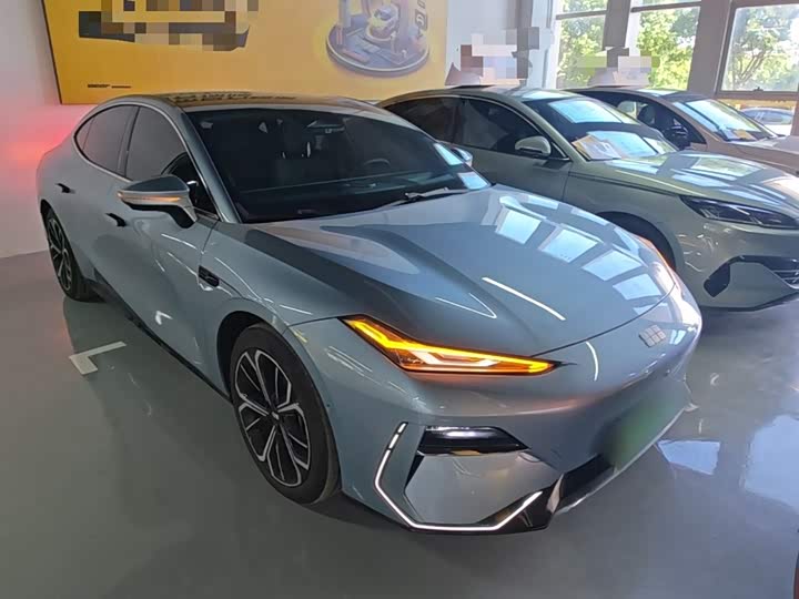 Geely Galaxy E8, 2024 — фото 4 из 9