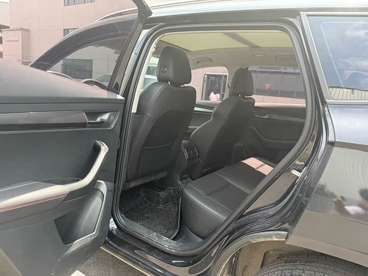 Skoda Karoq, 2021 — фото 5 из 9