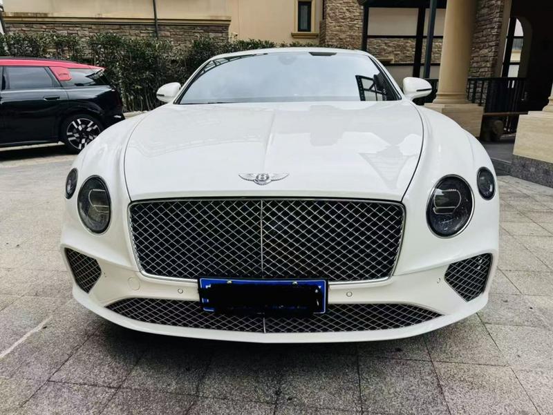 Bentley Continental GT, 2022 — фото 2 из 10