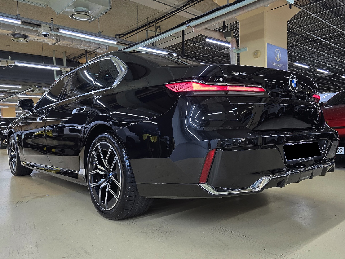 BMW 7 Series, 2025 — фото 4 из 12