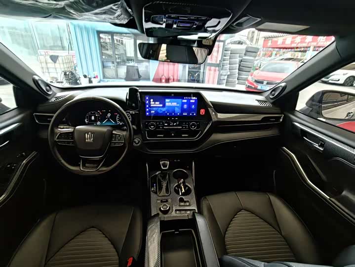 Toyota Crown Kluger, 2023 — фото 6 из 9