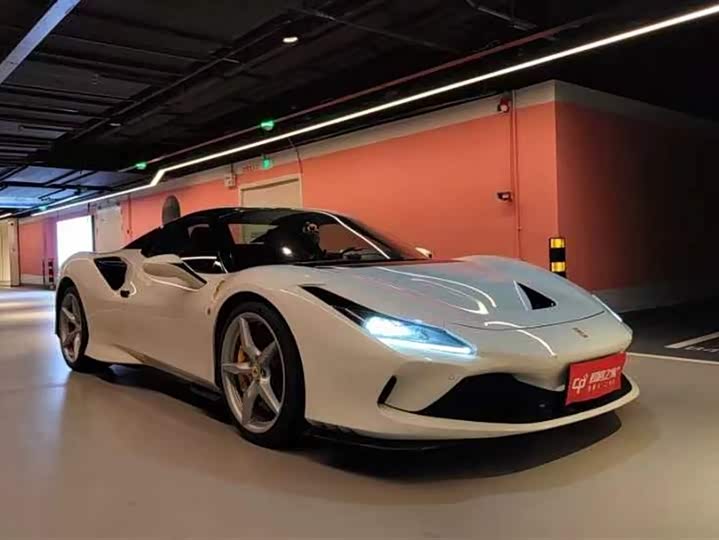 Ferrari F8, 2022 — фото 2 из 9