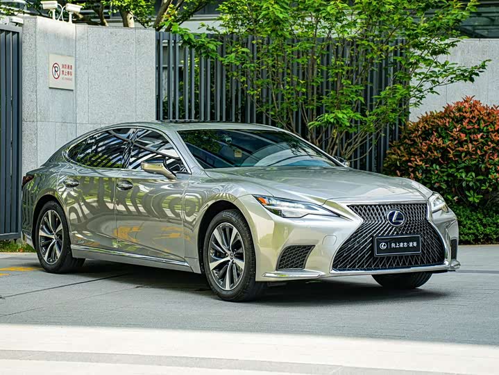Lexus LS, 2022 — фото 3 из 9
