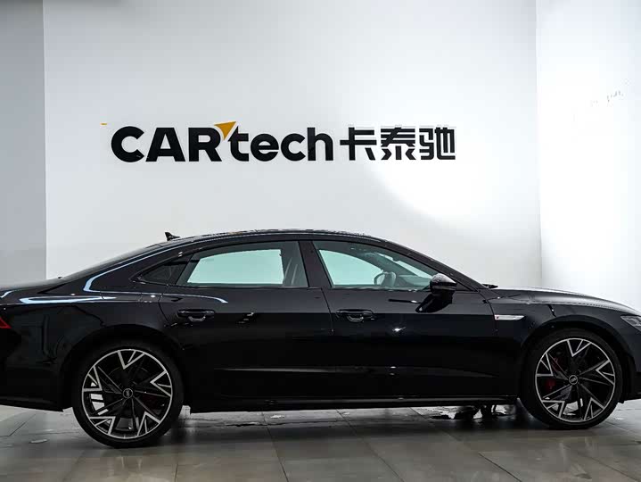 Audi A7L, 2024 — фото 3 из 9
