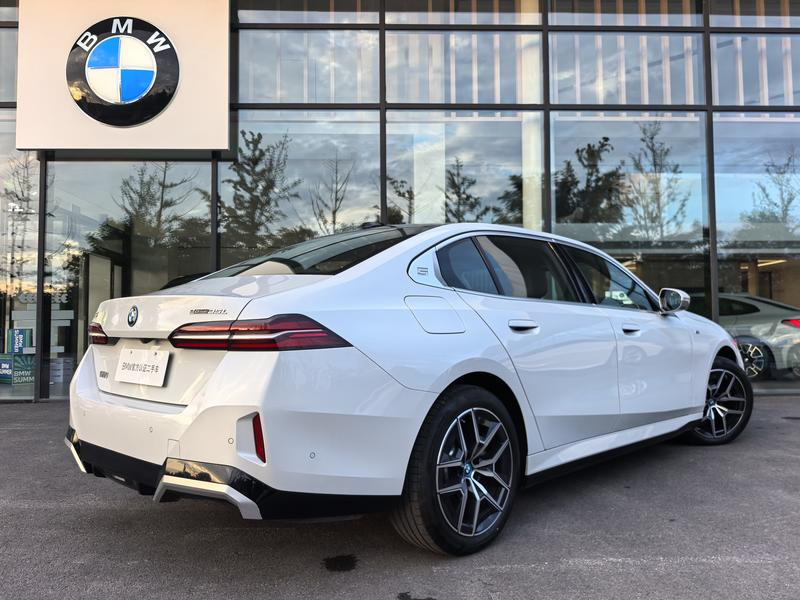 BMW i5, 2025 — фото 5 из 12