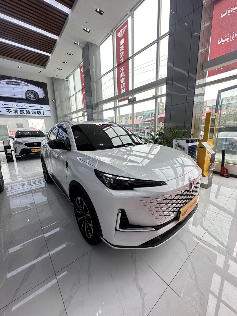 Changan CS55 Plus Hybrid, 2025 — фото 3 из 9