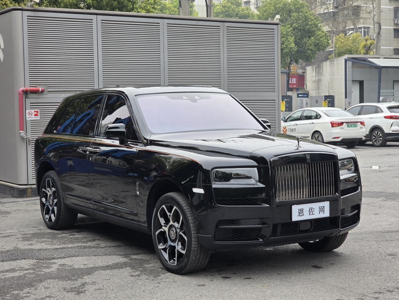 Rolls-Royce Cullinan, 2023 — фото 3 из 10