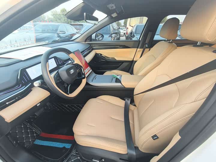 Geely Galaxy L6, 2023 — фото 4 из 7